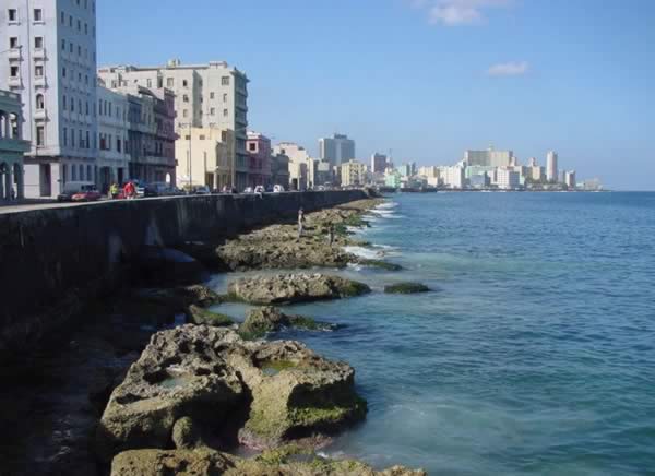 Cuba attractions – The Malecon